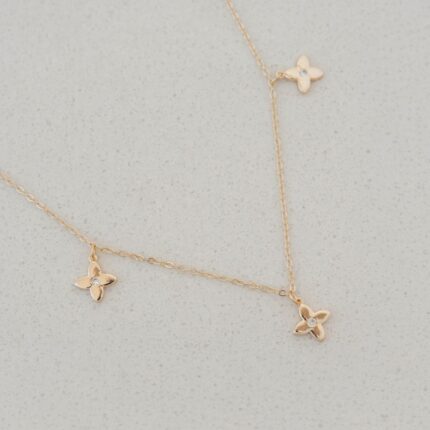 CLOVER CHARM NECKLACE