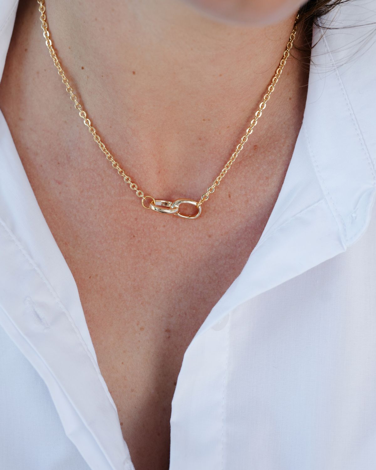 Infinity Link Chain Necklace - Image 4
